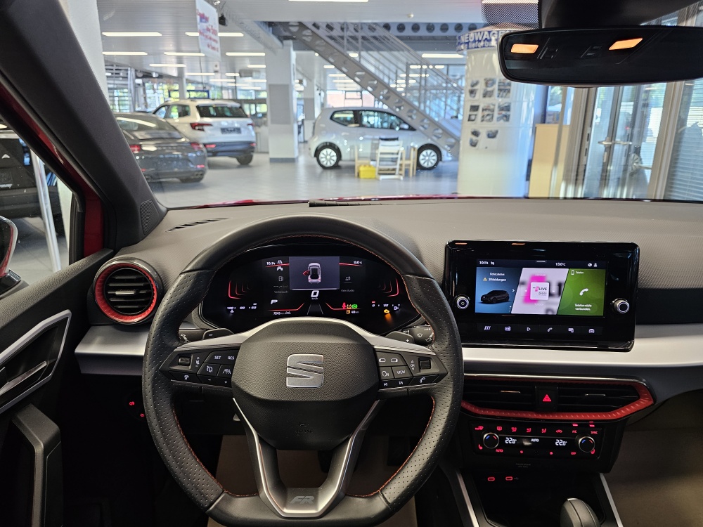 Seat Arona  bei Hoffmann Automobile in Wolfsburg kaufen und sofort mitnehmen - Bild 17