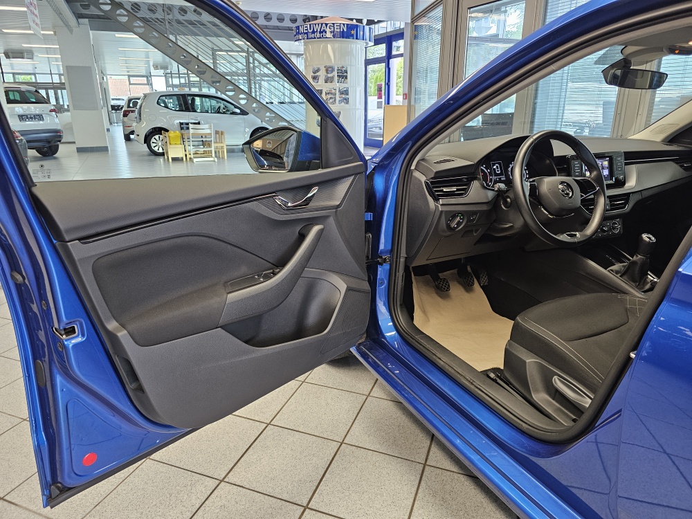 Skoda Scala  bei Hoffmann Automobile in Wolfsburg kaufen und sofort mitnehmen - Bild 18