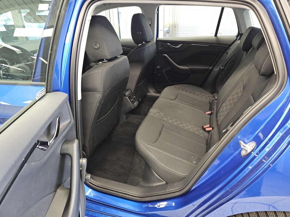 Skoda Scala  bei Hoffmann Automobile in Wolfsburg kaufen und sofort mitnehmen - Bild 4