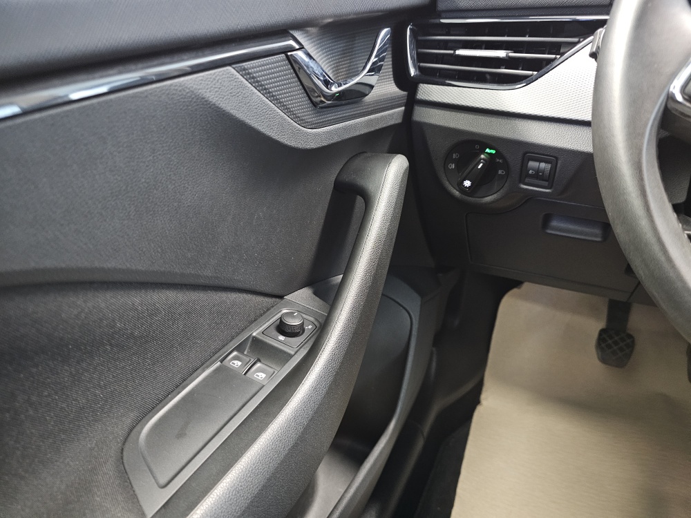 Skoda Scala  bei Hoffmann Automobile in Wolfsburg kaufen und sofort mitnehmen - Bild 13