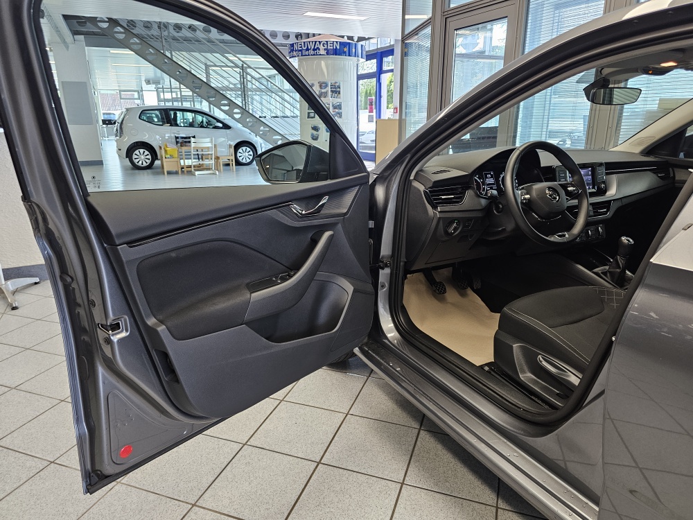 Skoda Scala  bei Hoffmann Automobile in Wolfsburg kaufen und sofort mitnehmen - Bild 17