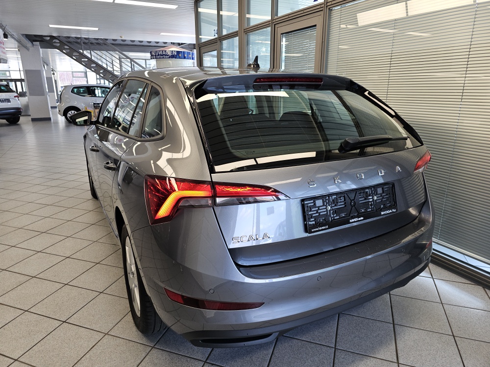 Skoda Scala  bei Hoffmann Automobile in Wolfsburg kaufen und sofort mitnehmen - Bild 3