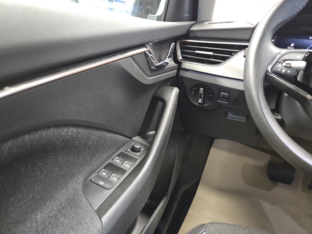 Skoda Scala  bei Hoffmann Automobile in Wolfsburg kaufen und sofort mitnehmen - Bild 16