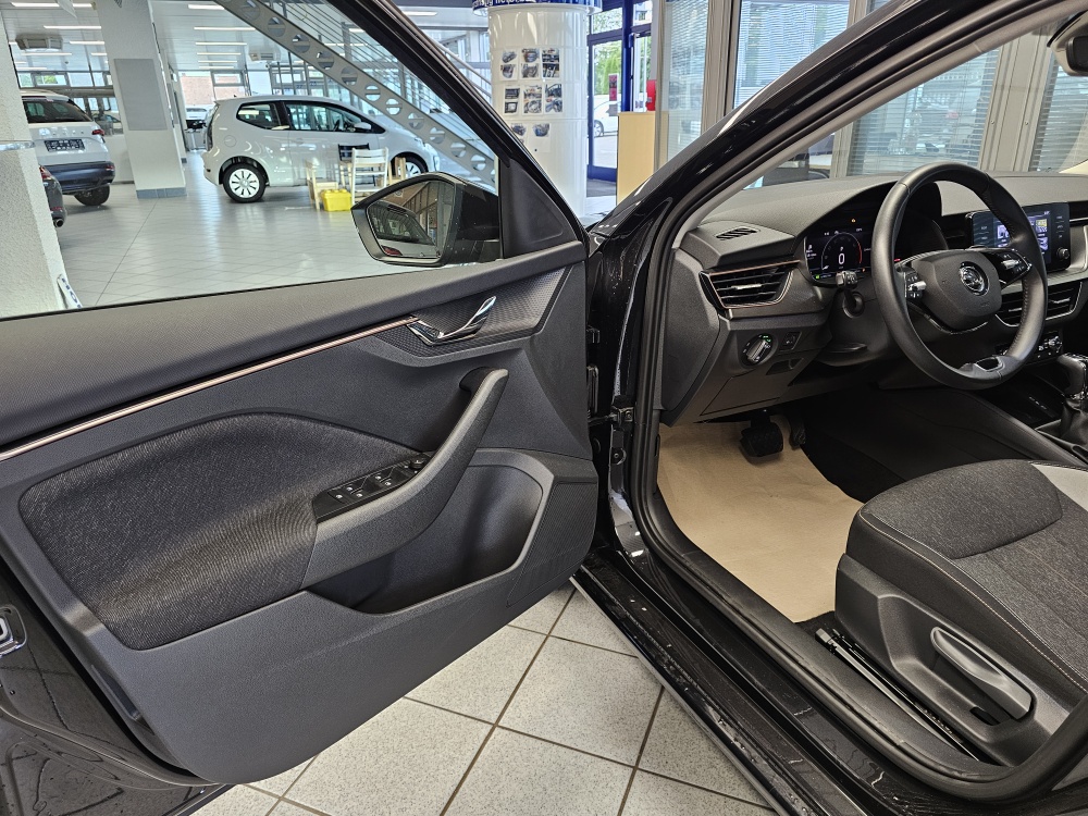 Skoda Scala  bei Hoffmann Automobile in Wolfsburg kaufen und sofort mitnehmen - Bild 20