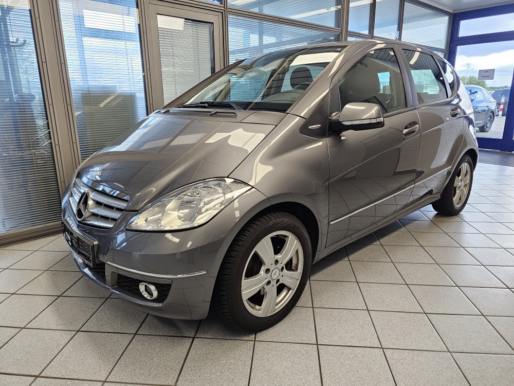 Mercedes-Benz A 180 Edition für nur 2.750,- € bei Hoffmann Automobile in Wolfsburg kaufen und sofort mitnehmen