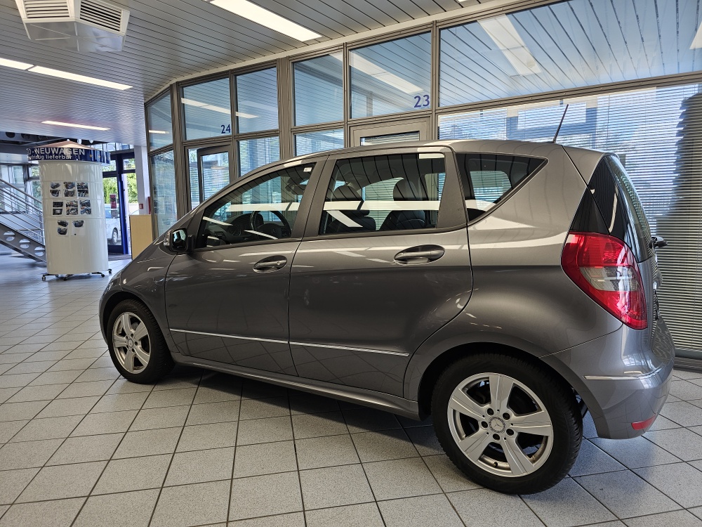 Mercedes-Benz A 180  bei Hoffmann Automobile in Wolfsburg kaufen und sofort mitnehmen - Bild 16