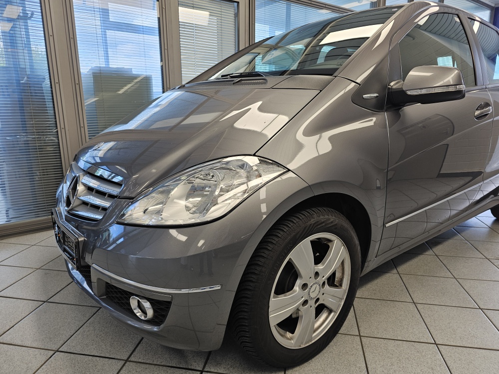 Mercedes-Benz A 180  bei Hoffmann Automobile in Wolfsburg kaufen und sofort mitnehmen - Bild 17