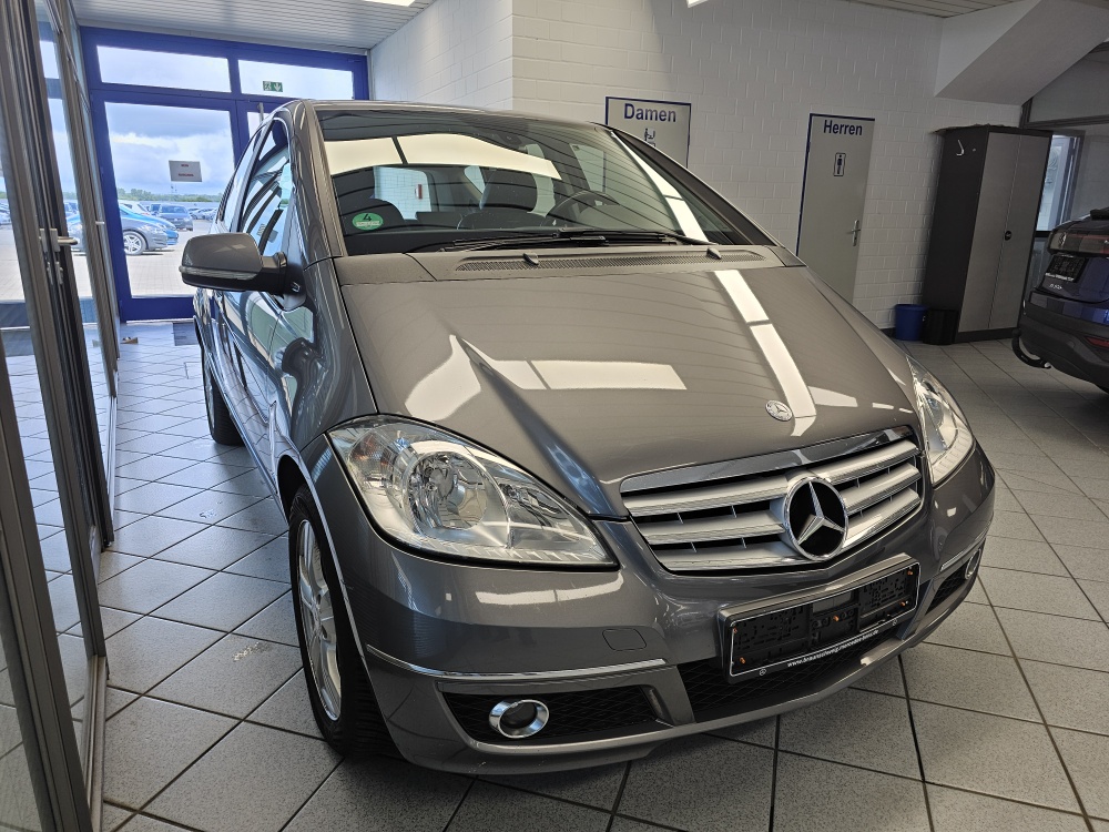Mercedes-Benz A 180  bei Hoffmann Automobile in Wolfsburg kaufen und sofort mitnehmen - Bild 19