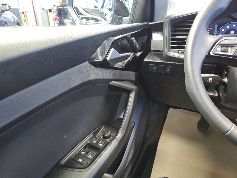 Audi A1 Sportback  bei Hoffmann Automobile in Wolfsburg kaufen und sofort mitnehmen - Bild 16