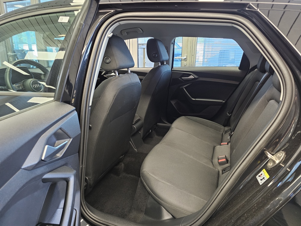 Audi A1 Sportback  bei Hoffmann Automobile in Wolfsburg kaufen und sofort mitnehmen - Bild 4