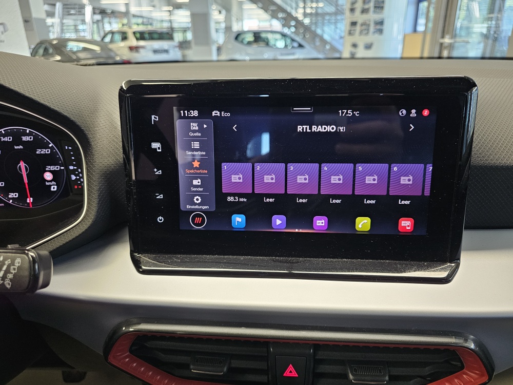 Seat Arona  bei Hoffmann Automobile in Wolfsburg kaufen und sofort mitnehmen - Bild 14