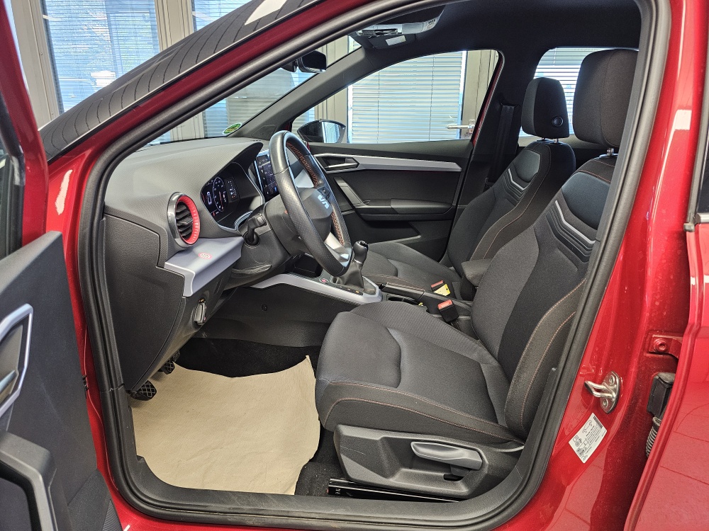 Seat Arona  bei Hoffmann Automobile in Wolfsburg kaufen und sofort mitnehmen - Bild 21