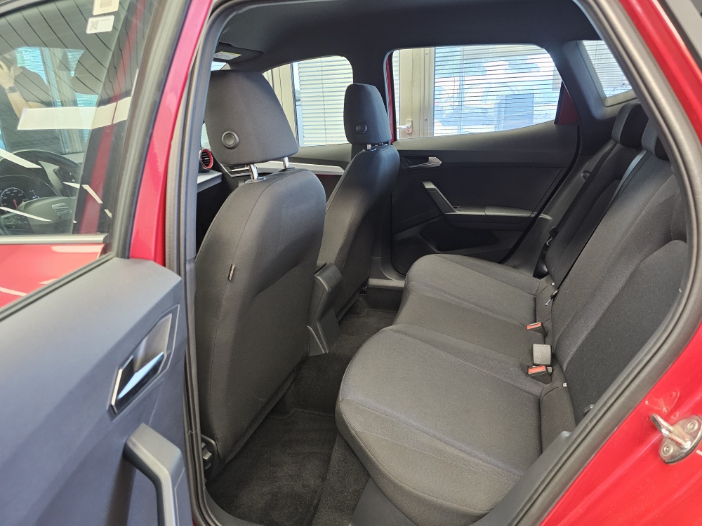 Seat Arona  bei Hoffmann Automobile in Wolfsburg kaufen und sofort mitnehmen - Bild 4