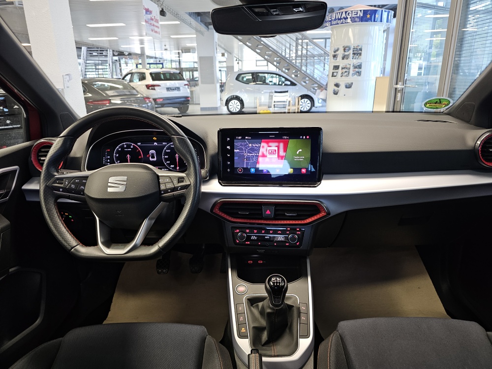 Seat Arona  bei Hoffmann Automobile in Wolfsburg kaufen und sofort mitnehmen - Bild 5