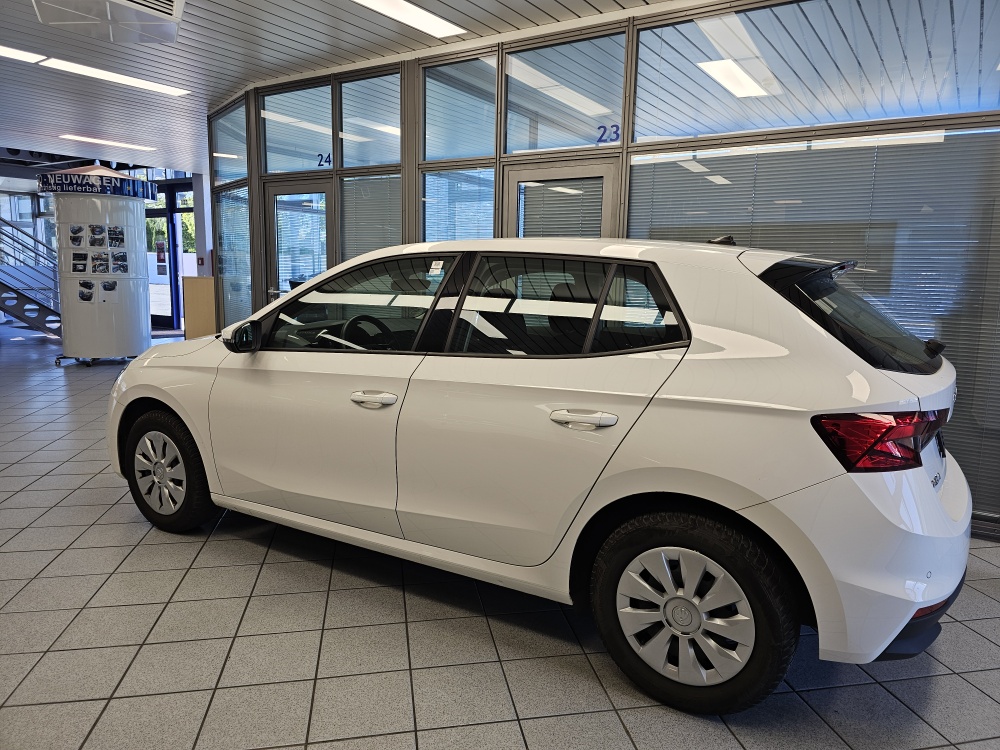 Skoda Fabia  bei Hoffmann Automobile in Wolfsburg kaufen und sofort mitnehmen - Bild 23