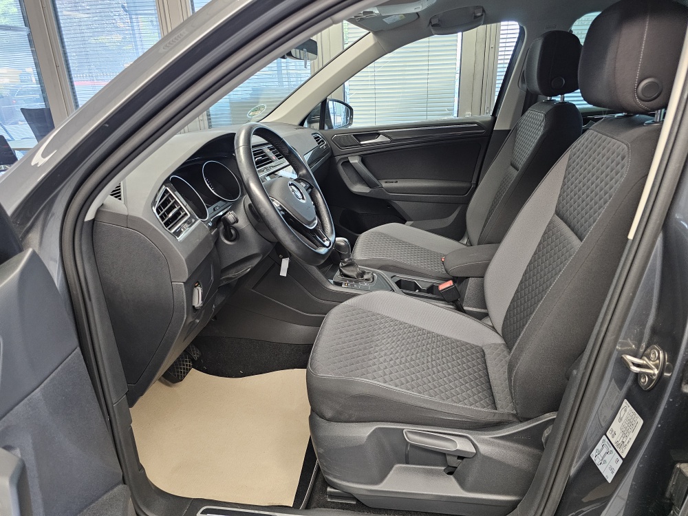 VW Tiguan  bei Hoffmann Automobile in Wolfsburg kaufen und sofort mitnehmen - Bild 21