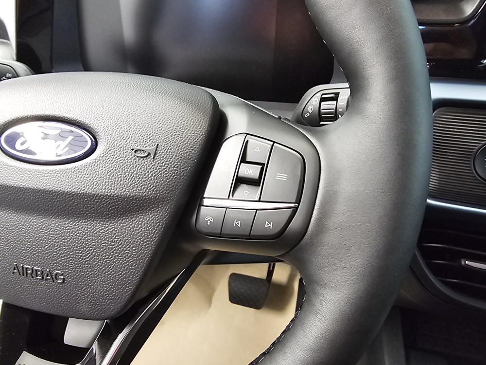 Ford Tourneo Courier  bei Hoffmann Automobile in Wolfsburg kaufen und sofort mitnehmen - Bild 13