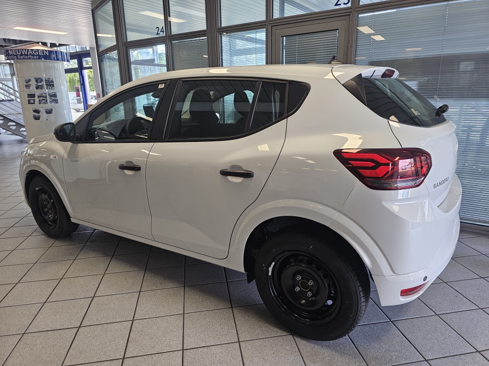 Dacia Sandero  bei Hoffmann Automobile in Wolfsburg kaufen und sofort mitnehmen - Bild 13