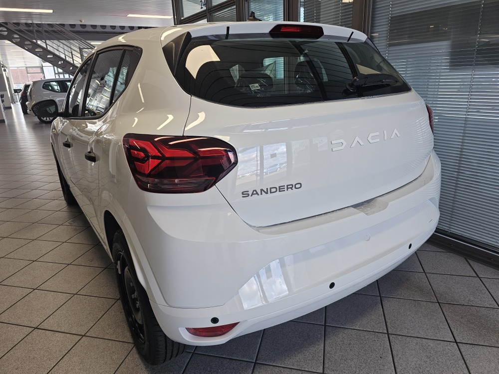 Dacia Sandero  bei Hoffmann Automobile in Wolfsburg kaufen und sofort mitnehmen - Bild 2