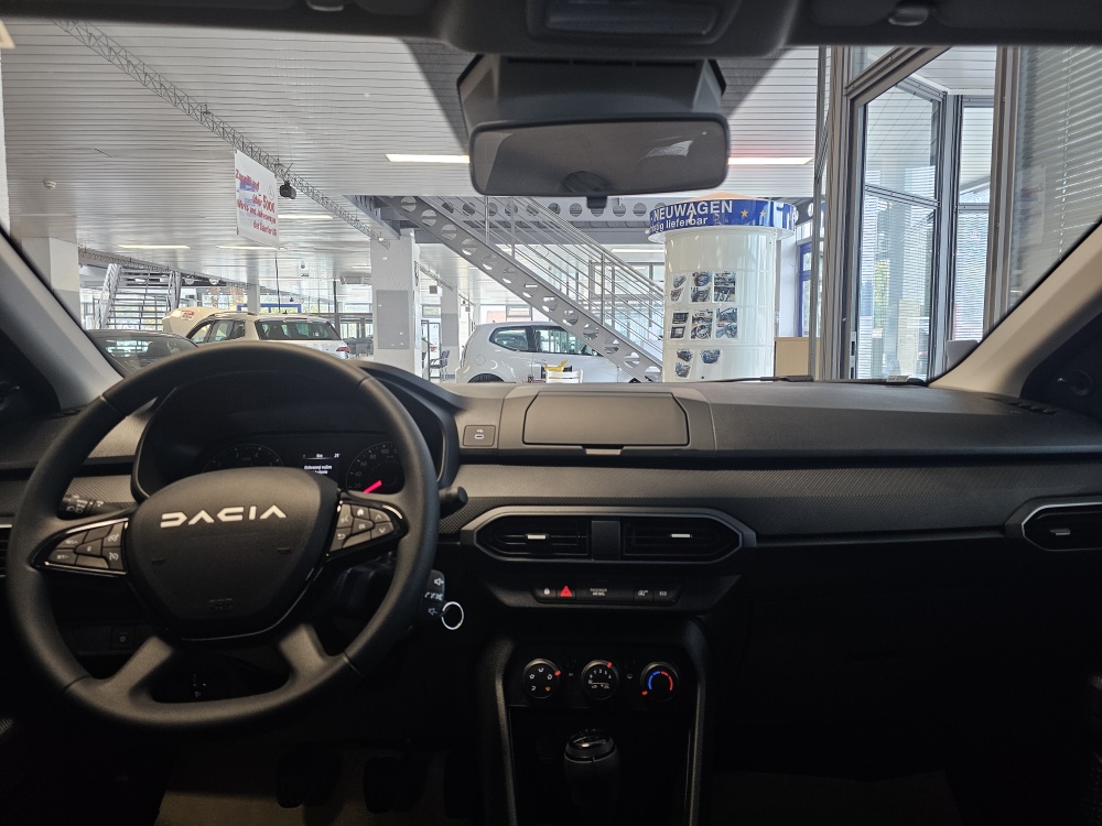 Dacia Sandero  bei Hoffmann Automobile in Wolfsburg kaufen und sofort mitnehmen - Bild 3