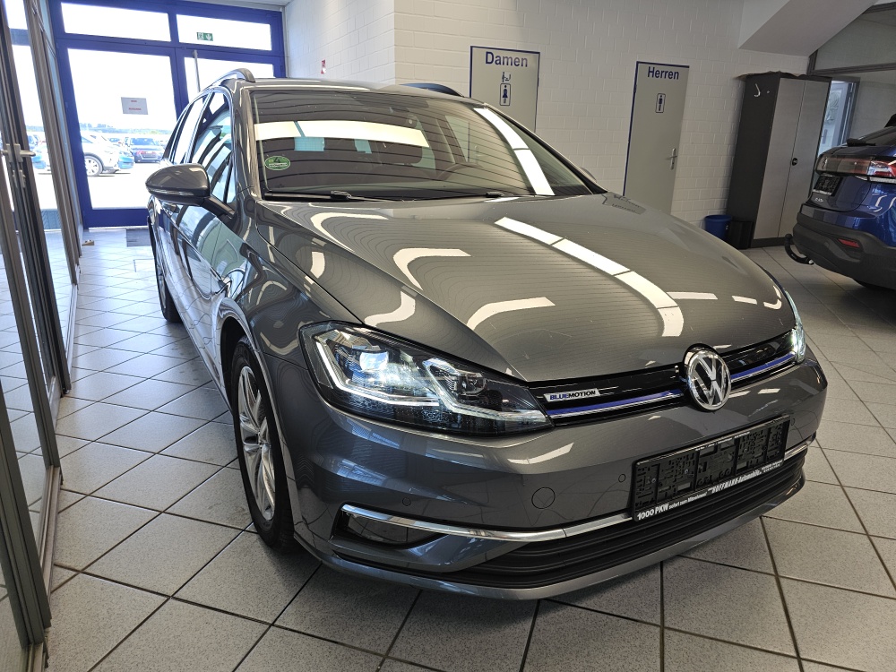 VW Golf Variant  bei Hoffmann Automobile in Wolfsburg kaufen und sofort mitnehmen - Bild 23