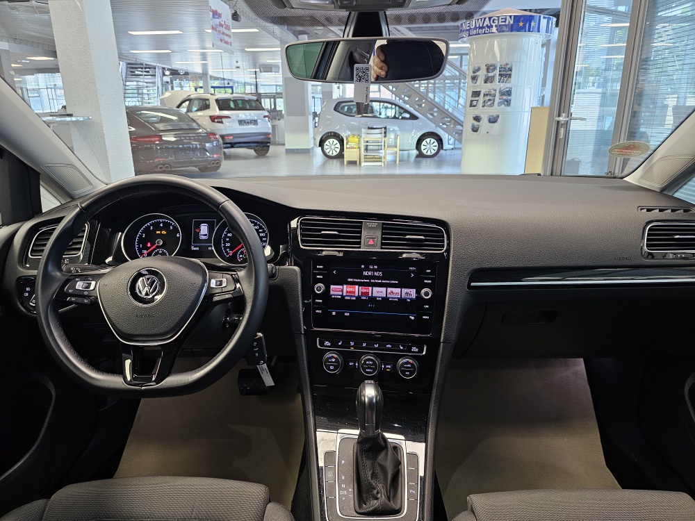 VW Golf Variant  bei Hoffmann Automobile in Wolfsburg kaufen und sofort mitnehmen - Bild 5