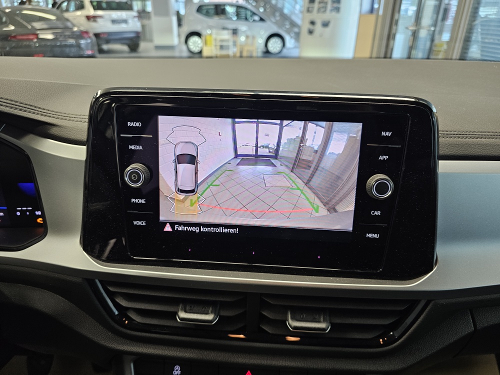 VW T-Roc  bei Hoffmann Automobile in Wolfsburg kaufen und sofort mitnehmen - Bild 12