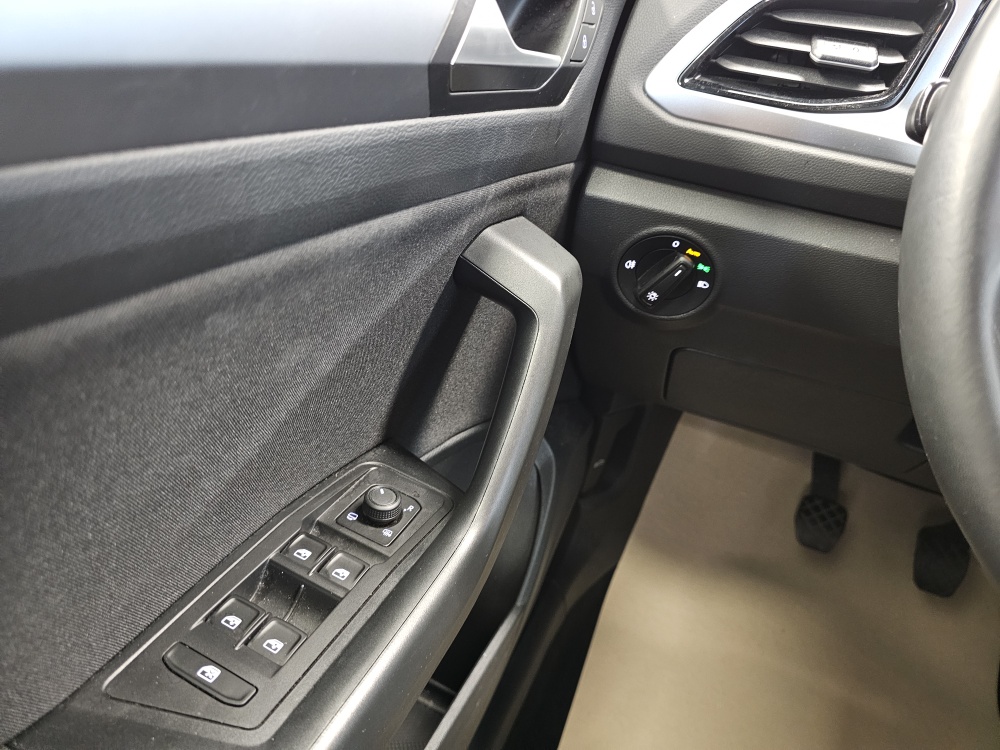 VW T-Roc  bei Hoffmann Automobile in Wolfsburg kaufen und sofort mitnehmen - Bild 15