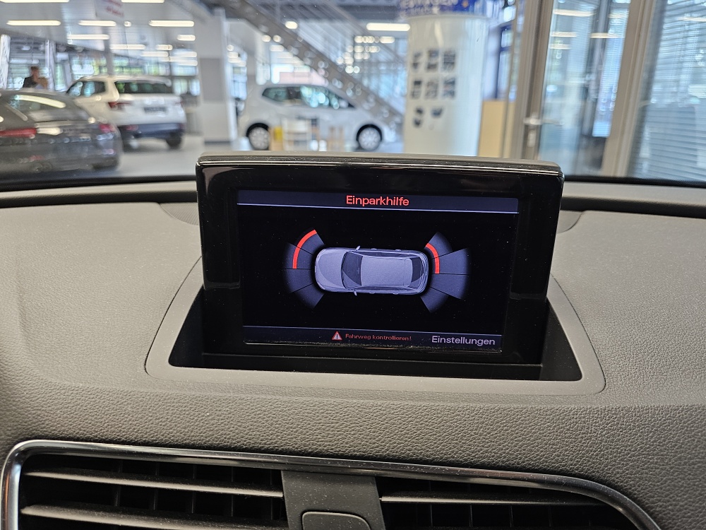 Audi Q3  bei Hoffmann Automobile in Wolfsburg kaufen und sofort mitnehmen - Bild 13