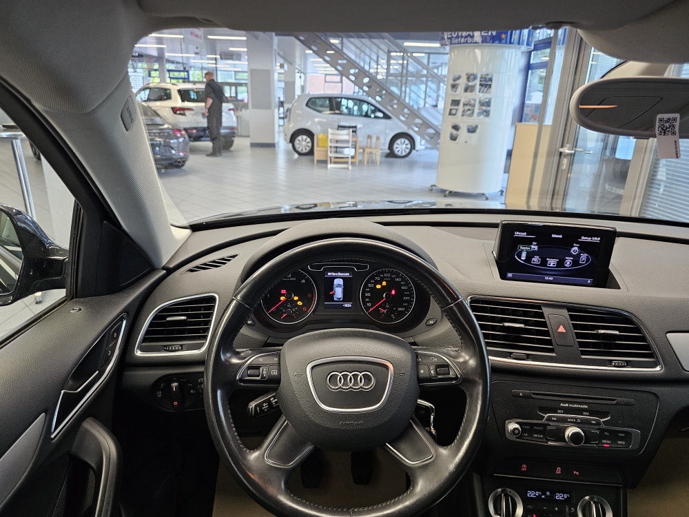 Audi Q3  bei Hoffmann Automobile in Wolfsburg kaufen und sofort mitnehmen - Bild 17