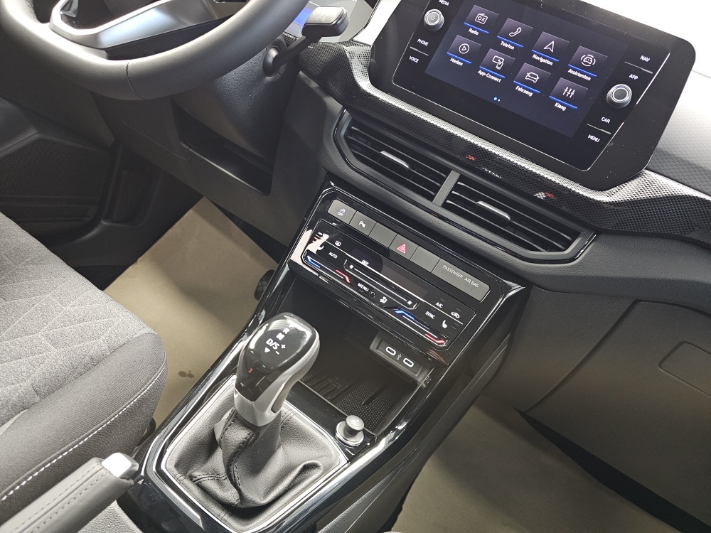 VW T-Cross  bei Hoffmann Automobile in Wolfsburg kaufen und sofort mitnehmen - Bild 8