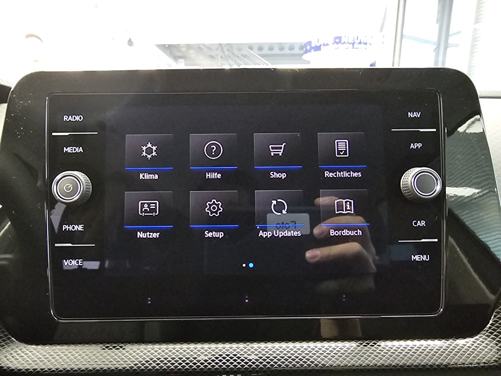 VW T-Cross  bei Hoffmann Automobile in Wolfsburg kaufen und sofort mitnehmen - Bild 11