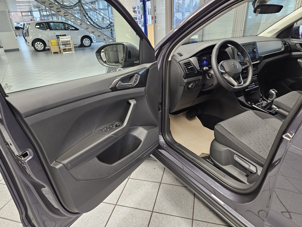 VW T-Cross  bei Hoffmann Automobile in Wolfsburg kaufen und sofort mitnehmen - Bild 24