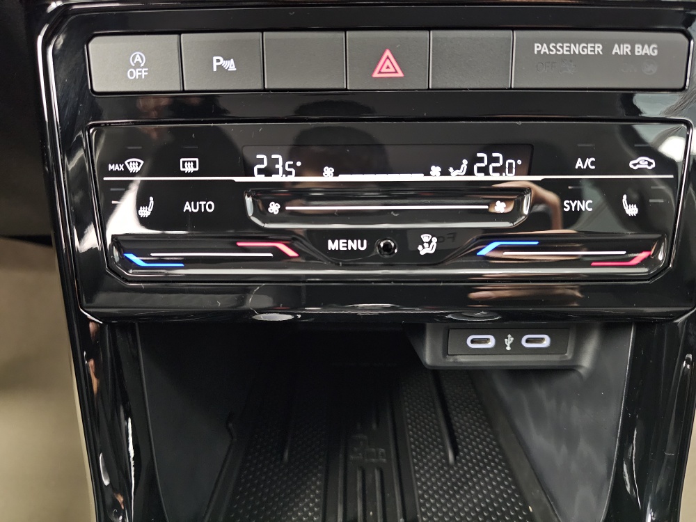 VW T-Cross  bei Hoffmann Automobile in Wolfsburg kaufen und sofort mitnehmen - Bild 9