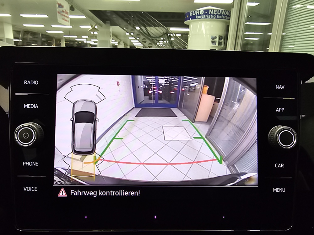 VW T-Cross  bei Hoffmann Automobile in Wolfsburg kaufen und sofort mitnehmen - Bild 16