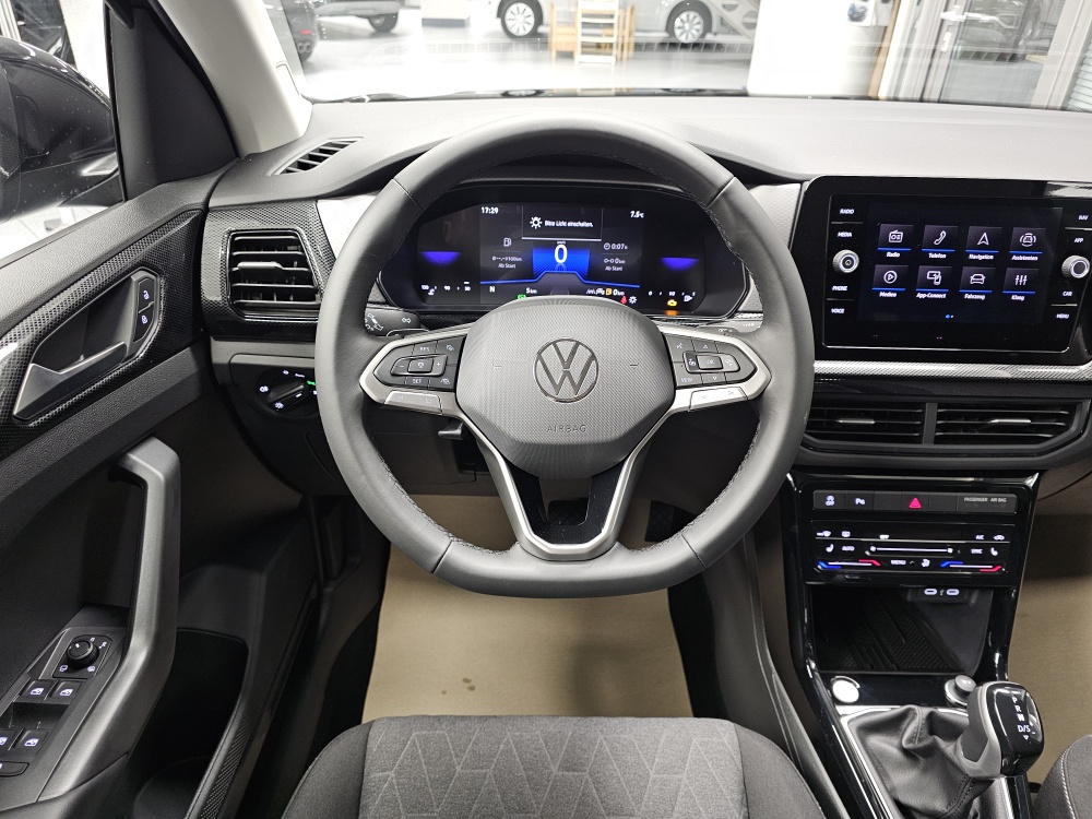 VW T-Cross  bei Hoffmann Automobile in Wolfsburg kaufen und sofort mitnehmen - Bild 20