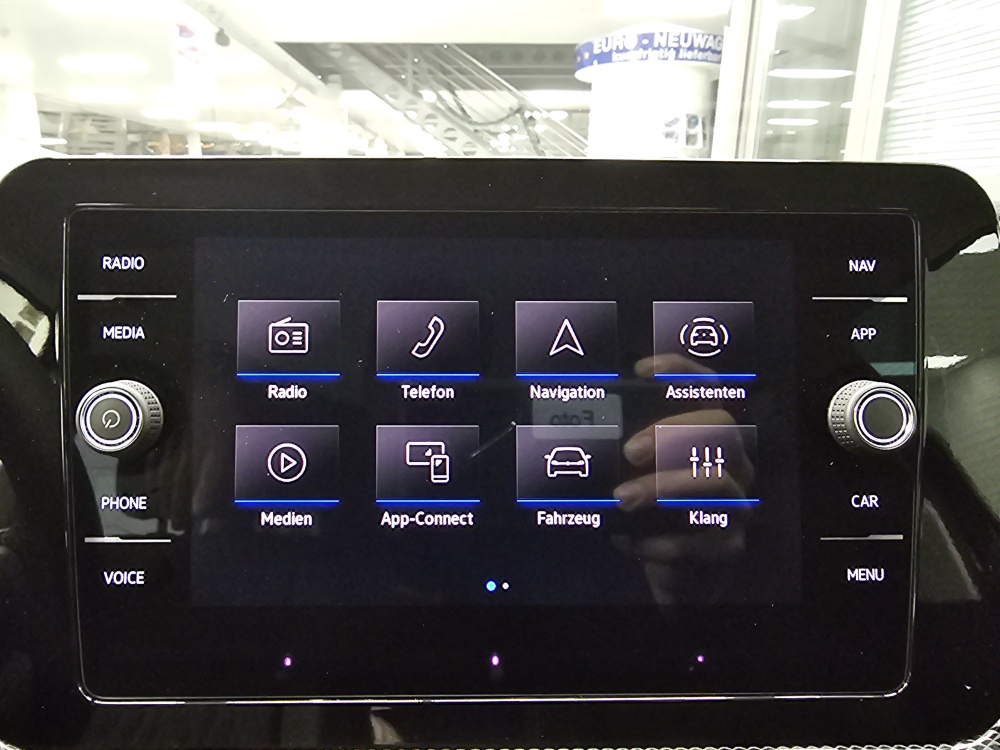 VW T-Cross  bei Hoffmann Automobile in Wolfsburg kaufen und sofort mitnehmen - Bild 9