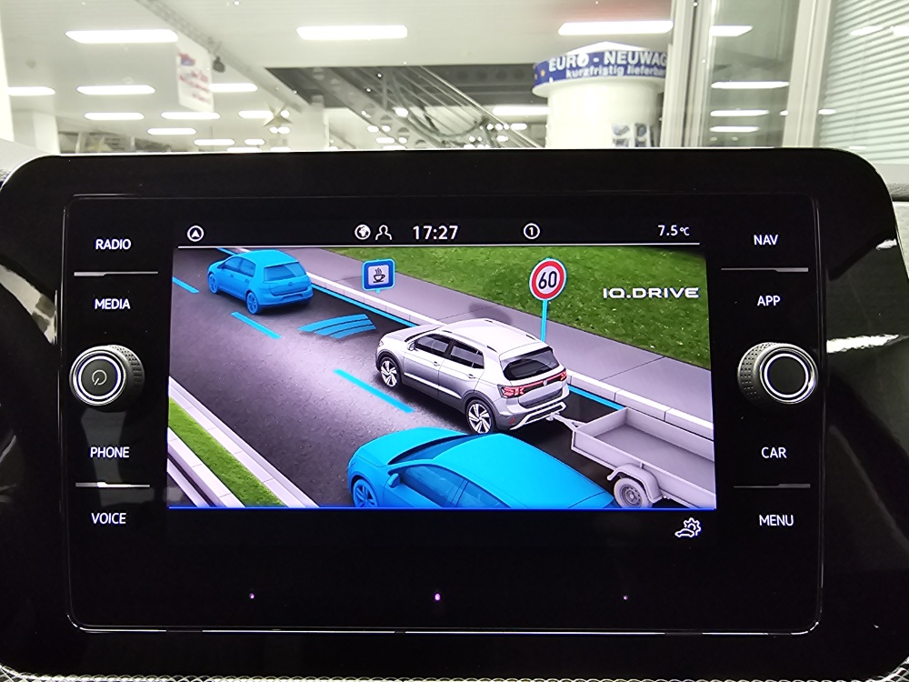 VW T-Cross  bei Hoffmann Automobile in Wolfsburg kaufen und sofort mitnehmen - Bild 12