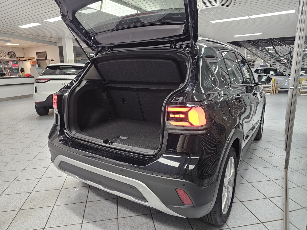 VW T-Cross  bei Hoffmann Automobile in Wolfsburg kaufen und sofort mitnehmen - Bild 2