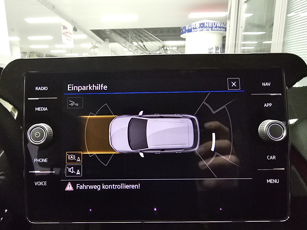 VW T-Cross  bei Hoffmann Automobile in Wolfsburg kaufen und sofort mitnehmen - Bild 15