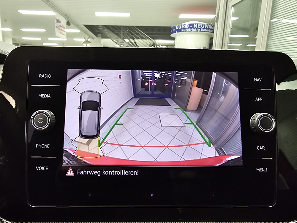 VW T-Cross  bei Hoffmann Automobile in Wolfsburg kaufen und sofort mitnehmen - Bild 16