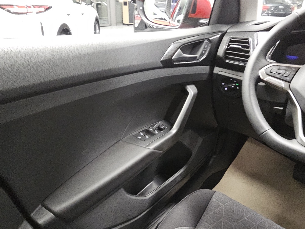 VW T-Cross  bei Hoffmann Automobile in Wolfsburg kaufen und sofort mitnehmen - Bild 19