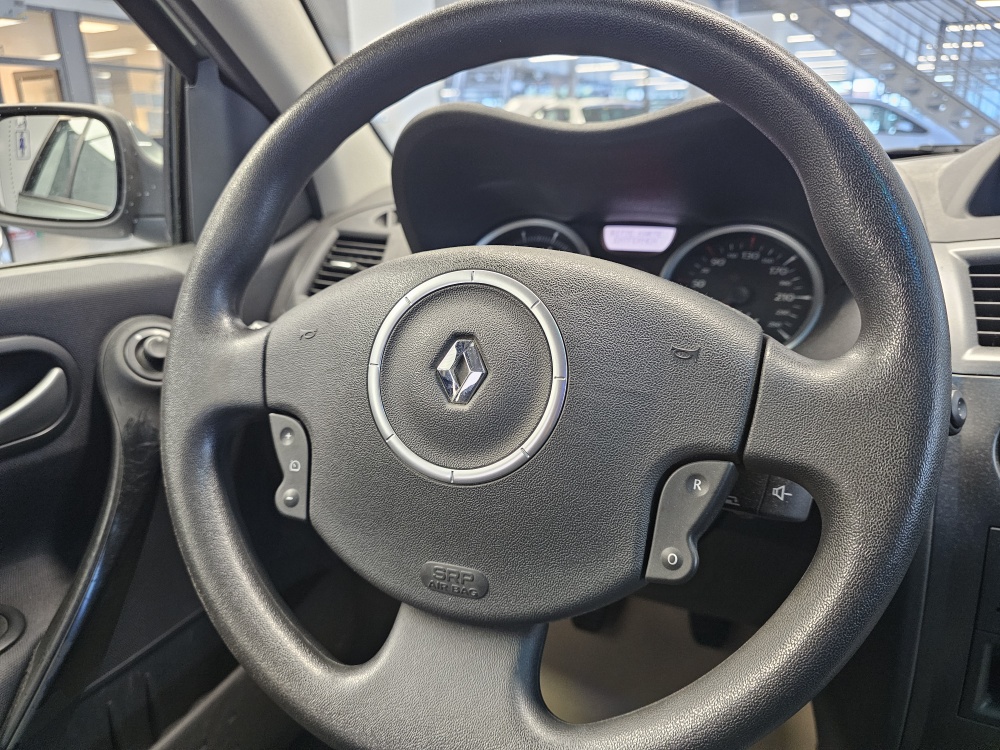 Renault Megane Grandtour  bei Hoffmann Automobile in Wolfsburg kaufen und sofort mitnehmen - Bild 10