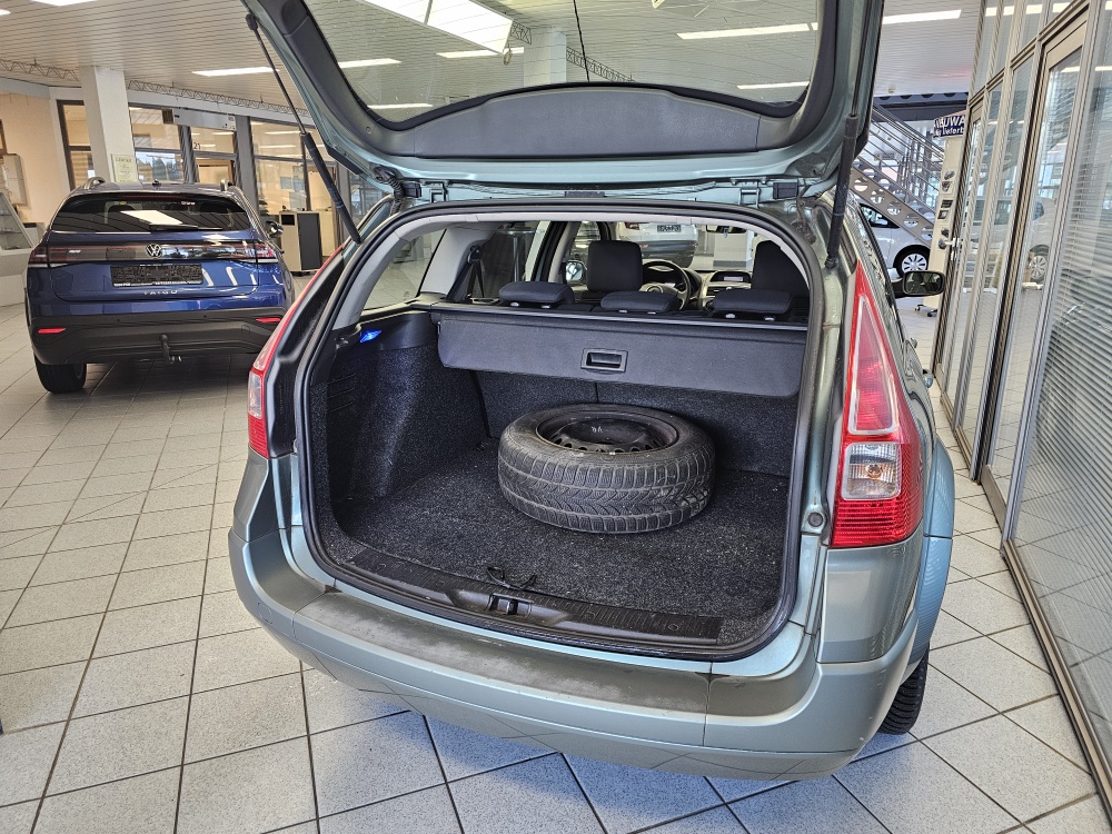 Renault Megane Grandtour  bei Hoffmann Automobile in Wolfsburg kaufen und sofort mitnehmen - Bild 2