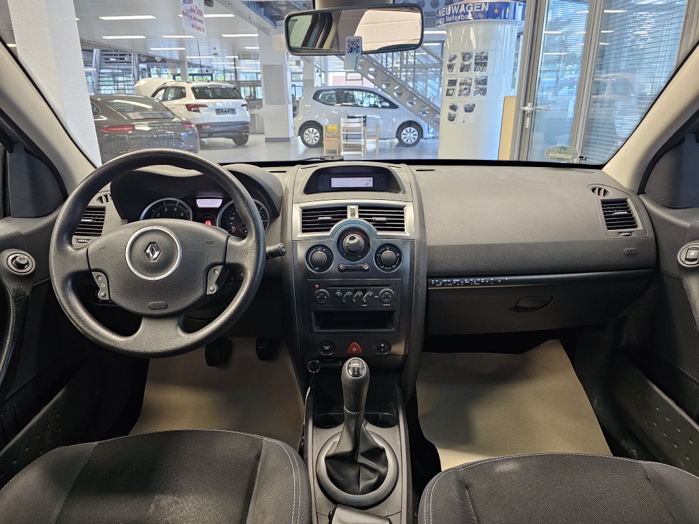 Renault Megane Grandtour  bei Hoffmann Automobile in Wolfsburg kaufen und sofort mitnehmen - Bild 5