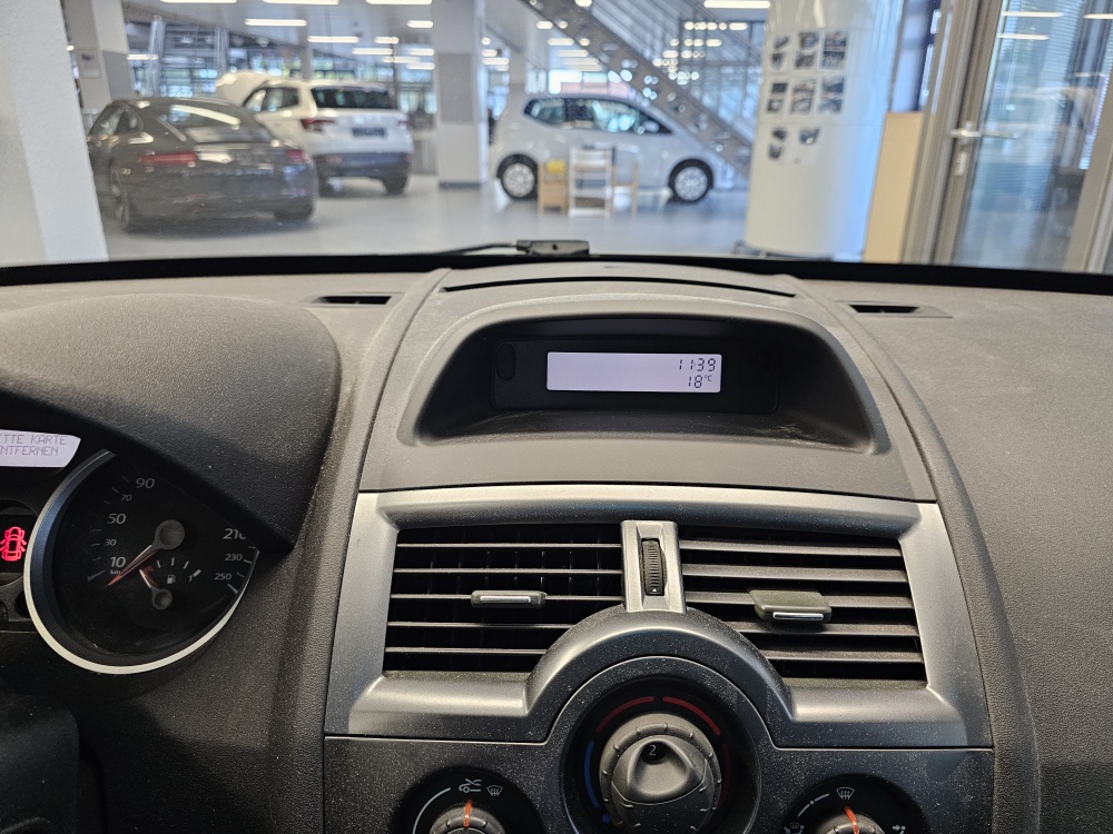 Renault Megane Grandtour  bei Hoffmann Automobile in Wolfsburg kaufen und sofort mitnehmen - Bild 9