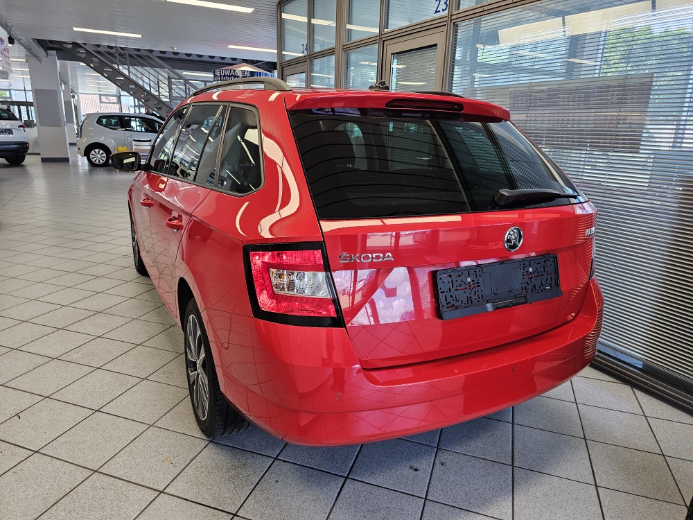 Skoda Fabia Combi  bei Hoffmann Automobile in Wolfsburg kaufen und sofort mitnehmen - Bild 4