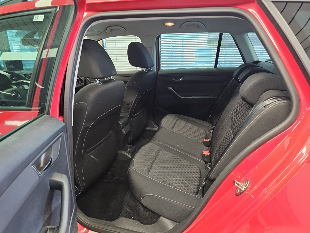 Skoda Fabia Combi  bei Hoffmann Automobile in Wolfsburg kaufen und sofort mitnehmen - Bild 5