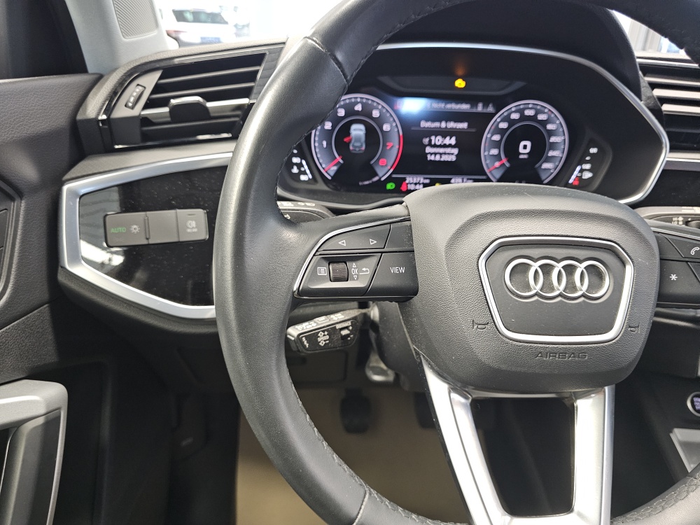 Audi Q3  bei Hoffmann Automobile in Wolfsburg kaufen und sofort mitnehmen - Bild 19