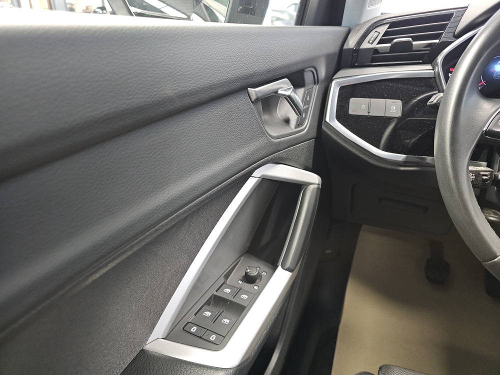 Audi Q3  bei Hoffmann Automobile in Wolfsburg kaufen und sofort mitnehmen - Bild 20